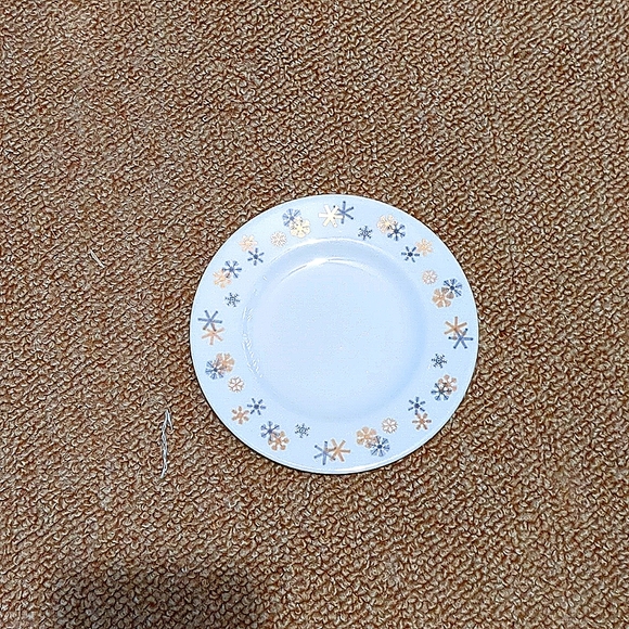 Snowstorm by Wedgwood Bread Plates Set of 5 - Picture 2 of 3